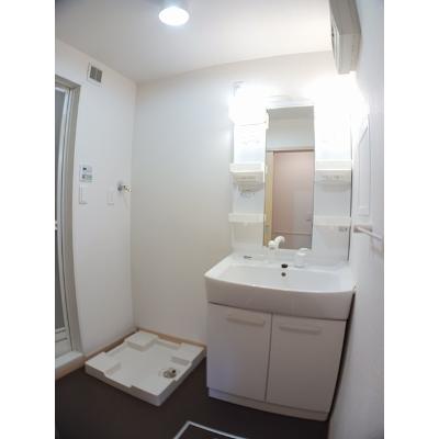 ホワイトハウスⅢ 202【管理NO：1-016647001-02020】 ★家具家電は申し込み後に搬入しますの物件写真6