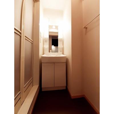 シャロルⅡ 103【管理NO：1-015881101-01030】 ★家具家電は申し込み後に搬入します★ ★2026年10月上旬入居可能★の物件写真6