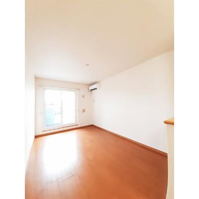 ウエストスクエアＢ棟 201【管理NO：1-013653401-02010】 ★家具家電は申し込み後に搬入します★の物件写真2