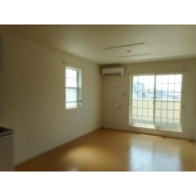 カーサ　ドマーニ 201【管理NO：1-018255401-02010】 ★家具家電は申し込み後に搬入します 2026年08月上旬入居可能の物件写真2