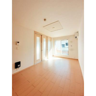 フラン 202【管理NO：1-016960001-02020】 ★家具家電は申し込み後に搬入しますの物件写真2