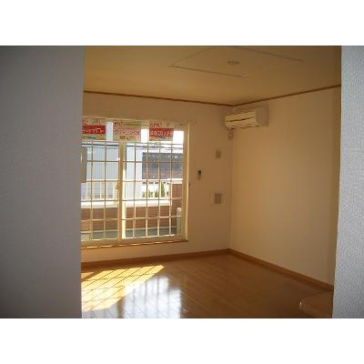 ブリッサ 201【管理NO：1-013333901-02010】 ★家具家電は申し込み後に搬入します 2026年07月下旬入居可能の物件写真2