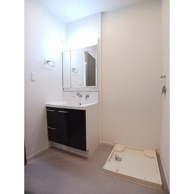 あじさいⅡ 103【管理NO：1-027694402-01030】 ★家具家電は申し込み後に搬入します★の物件写真6