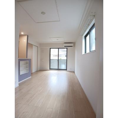 シエン　ノワール 101【管理NO：1-023870401-01010】 ★家具家電は申し込み後に搬入します★ ★2026年11月上旬入居可能★の物件写真2