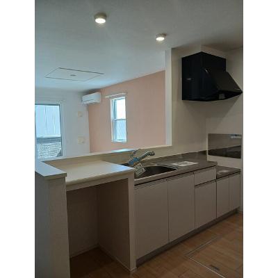 ポルトラーノⅥ 103【管理NO：1-023672902-01030】 ★家具家電は申し込み後に搬入します★の物件写真3
