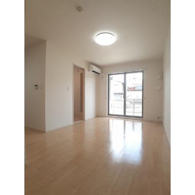 プルメリア 105【管理NO：1-021575301-01040】 ★家具家電は申し込み後に搬入しますの物件写真2