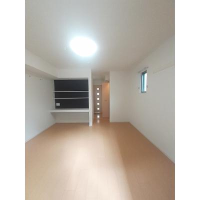 イデアール 101【管理NO：1-019738301-01010】 ★家具家電は申し込み後に搬入します★の物件写真2