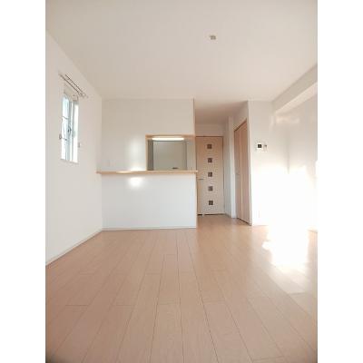 ブリジャールⅡ 202【管理NO：1-018328402-02020】 ★家具家電は申し込み後に搬入しますの物件写真2