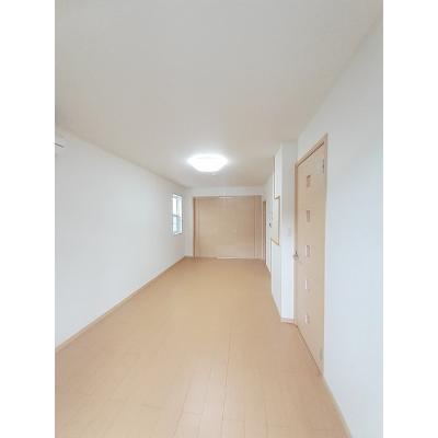 プリムローズ　Ⅰ 101【管理NO：1-015864001-01010】 ★家具家電は申し込み後に搬入しますの物件写真2