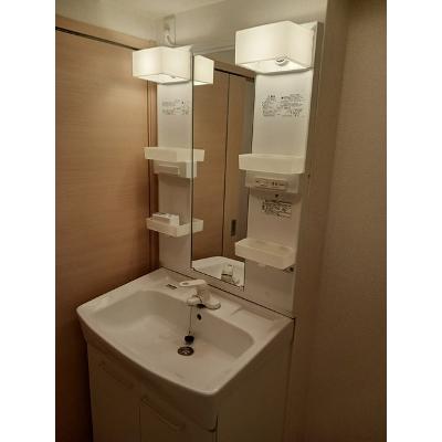 apartment 和歌山県海南市岡田１５９－３ 

↓地図はこちらから