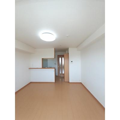 プロッシモ・ジョイ　Ⅲ 203【管理NO：1-015152703-02030】 ★家具家電は申し込み後に搬入します★の物件写真2