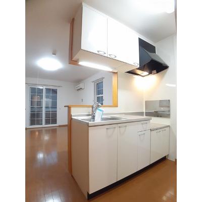 ラフィーネ関戸Ⅱ 102【管理NO：1-014389501-01020】 ★家具家電は申し込み後に搬入します★の物件写真3