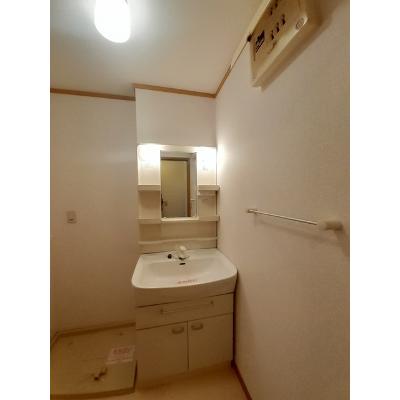 グランデ・フォルテ　Ⅱ 101【管理NO：1-012269601-01010】 ★家具家電は申し込み後に搬入します★の物件写真6