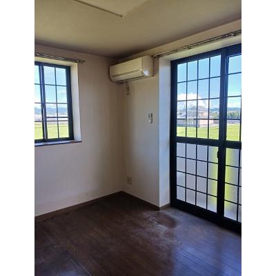 ジェントリーⅢ 201【管理NO：1-010135703-02010】 ★家具家電は申し込み後に搬入します★の物件写真2
