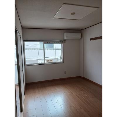 コーポコマツ 201【管理NO：1-007316601-02010】 ★家具家電は申し込み後に搬入します★の物件写真2