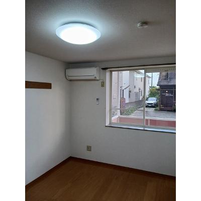 うぃすたりあⅠ 102【管理NO：1-006373901-01020】 ★家具家電は申し込み後に搬入します★の物件写真2