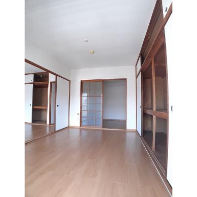 グレース吉田 203【管理NO：1-005451901-02030】 ★家具家電は申し込み後に搬入します 2026年07月下旬入居可能の物件写真2