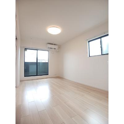 ルークスⅡ 205【管理NO：1-028473002-02040】 ★家具家電は申し込み後に搬入しますの物件写真2