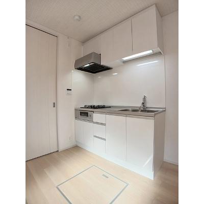 モンテリザイア紀和 303【管理NO：1-028194301-03030】 ★家具家電は申し込み後に搬入しますの物件写真3