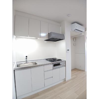 モンテリザイア紀和 301【管理NO：1-028194301-03010】 ★家具家電は申し込み後に搬入しますの物件写真3