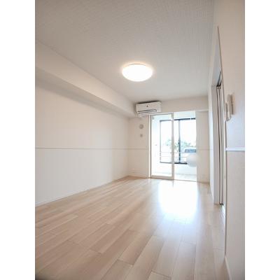 ザ・ビレッジグリーン木ノ本Ⅰ 102【管理NO：1-027251701-01020】 ★家具家電は申し込み後に搬入します★の物件写真2
