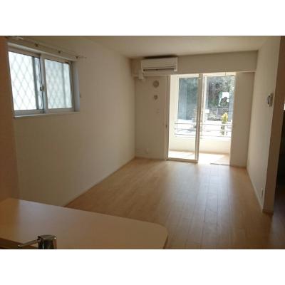 スエロ・レシデンシア 105【管理NO：1-025479701-01040】 ★家具家電は申し込み後に搬入します 2026年07月下旬入居可能の物件写真2