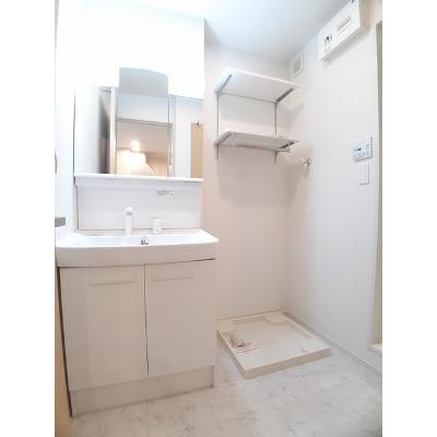 ルフナ　Ⅱ 105【管理NO：1-024990302-01040】 ★家具家電は申し込み後に搬入します★の物件写真6
