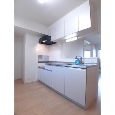 サニーホワイトⅥ 205【管理NO：1-023627401-02040】 ★家具家電は申し込み後に搬入します 2026年07月中旬入居可能の物件写真3
