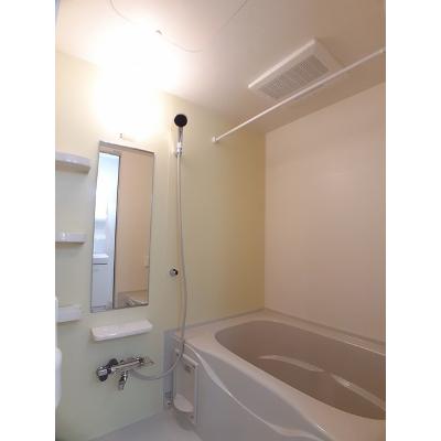 バンブーグロー 203【管理NO：1-022483601-02030】 ★家具家電は申し込み後に搬入しますの物件写真4