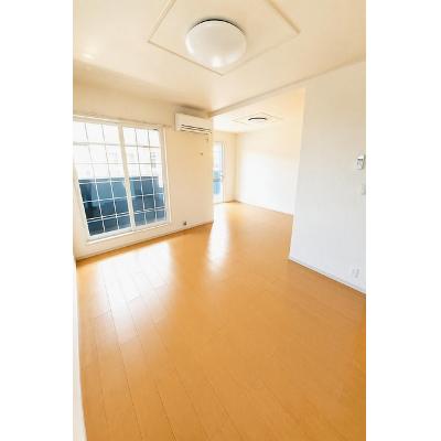 コルテーゼ　Ⅲ 203【管理NO：1-020839002-02030】 ★家具家電は申し込み後に搬入します★の物件写真2