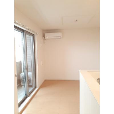 スミール・モーテ 103【管理NO：1-020645701-01030】 ★家具家電は申し込み後に搬入します★の物件写真2