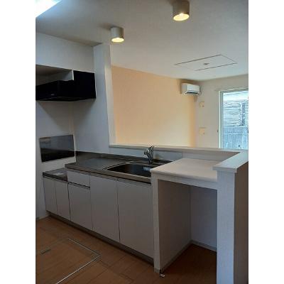 フォルトゥーナ 105【管理NO：1-019723601-01040】 ★家具家電は申し込み後に搬入します★の物件写真3