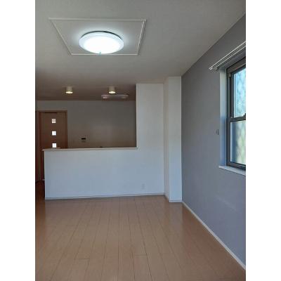 カメラートⅡ 101【管理NO：1-019284102-01010】 ★家具家電は申し込み後に搬入します 2026年07月下旬入居可能の物件写真2