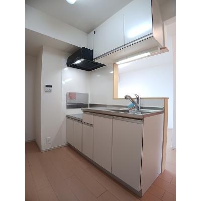 アーバンソレイユ 202【管理NO：1-019238901-02020】 ★家具家電は申し込み後に搬入します★の物件写真3