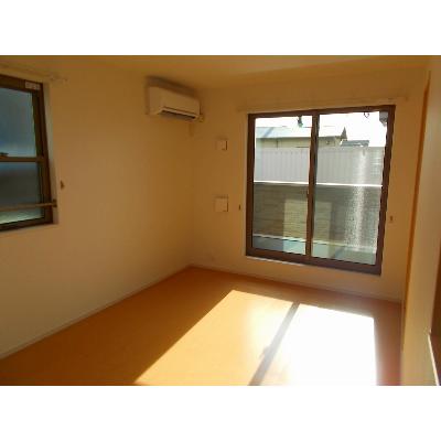 アーバンソレイユ 201【管理NO：1-019238901-02010】 ★家具家電は申し込み後に搬入します★ ★2026年09月中旬入居可能★の物件写真2