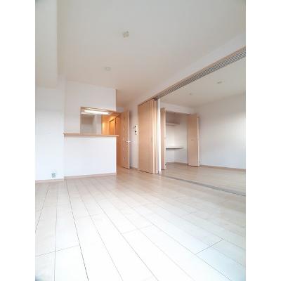 リヴェール栄谷 302【管理NO：1-018279701-03020】 ★家具家電は申し込み後に搬入しますの物件写真2