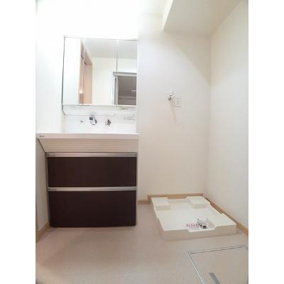 リヴェール栄谷 302【管理NO：1-018279701-03020】 ★家具家電は申し込み後に搬入しますの物件写真6