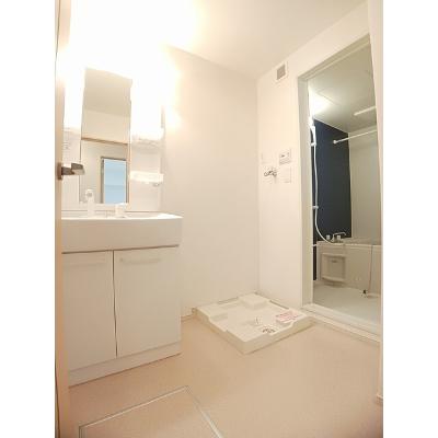 アヴァンツァートⅢ 202【管理NO：1-017693902-02020】 ★家具家電は申し込み後に搬入しますの物件写真6