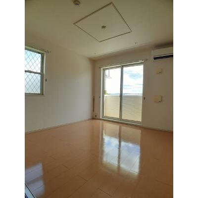 アヴァンツァートⅢ 105【管理NO：1-017693902-01040】 ★家具家電は申し込み後に搬入します 2026年07月上旬入居可能の物件写真2