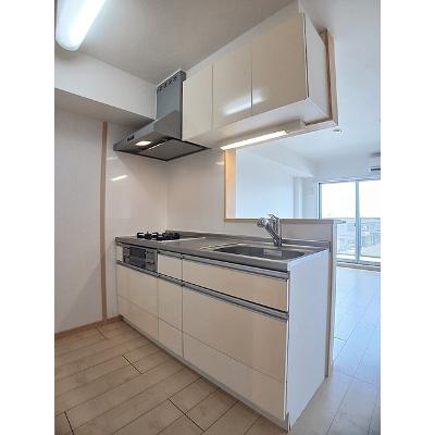 グラン　ラトゥール 305【管理NO：1-017507101-03040】 ★家具家電は申し込み後に搬入します★の物件写真3