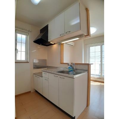 アバカス・榎原 201【管理NO：1-015325701-02010】 ★家具家電は申し込み後に搬入します★の物件写真3