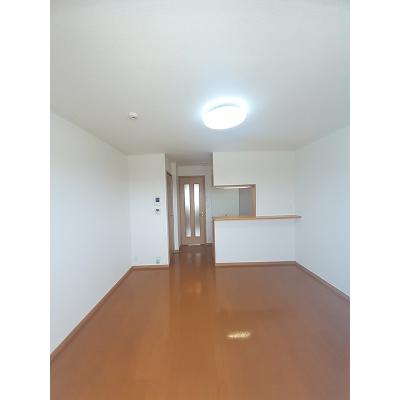 キャトル・セゾンⅡ 207【管理NO：1-013921402-02060】 ★家具家電は申し込み後に搬入しますの物件写真2