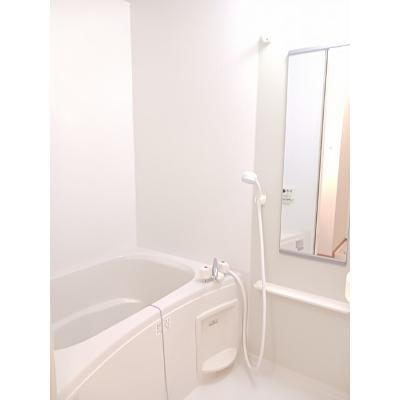イリーデ西浜 203【管理NO：1-013714401-02030】 ★家具家電は申し込み後に搬入しますの物件写真4