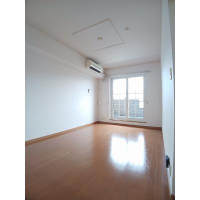 パルテールⅡ 203【管理NO：1-013635902-02030】 ★家具家電は申し込み後に搬入しますの物件写真2