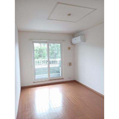 ヴァン・ルミエール　Ⅰ 202【管理NO：1-013554601-02020】 ★家具家電は申し込み後に搬入します★の物件写真2