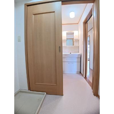 ポルトラーノⅢ 202【管理NO：1-012568102-02020】 ★家具家電は申し込み後に搬入しますの物件写真6