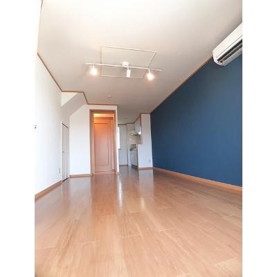 ソレイユＭⅡ 102【管理NO：1-012052501-01020】 ★家具家電は申し込み後に搬入しますの物件写真2
