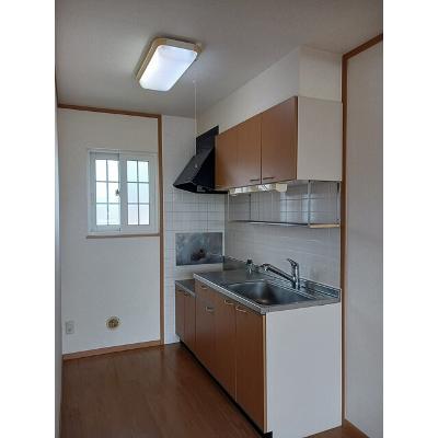 ブリッサ日高Ⅱ 201【管理NO：1-011610702-02010】 ★家具家電は申し込み後に搬入します★の物件写真3