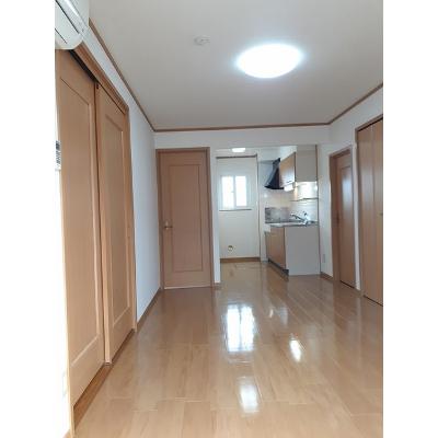 セレッソ 101【管理NO：1-011261901-01010】 ★家具家電は申し込み後に搬入します★の物件写真2