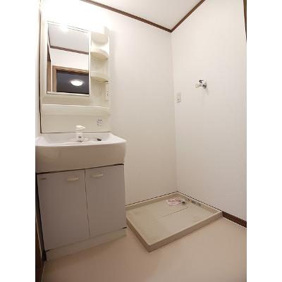アヴェニール橋向 201【管理NO：1-011197701-02010】 ★家具家電は申し込み後に搬入します★の物件写真6
